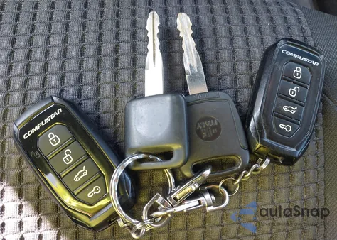 2008 Nissan Titan Xe/Se/Le/Pro-4X from USA, damaged, VIN 1N6AA06CX8N358270